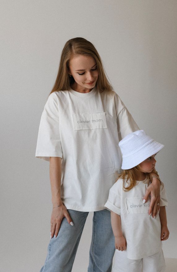 Футболка OVERSIZE MOM s/m – молочний